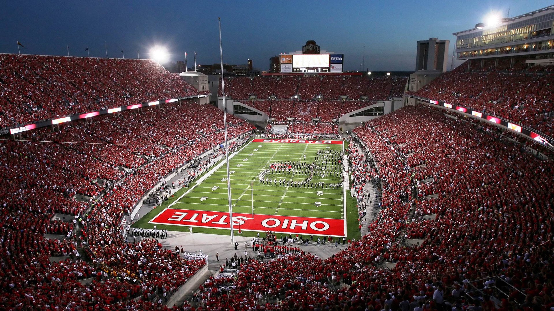 巴列卡诺士气高昂，紧追前面，出人意料，巴列卡诺数