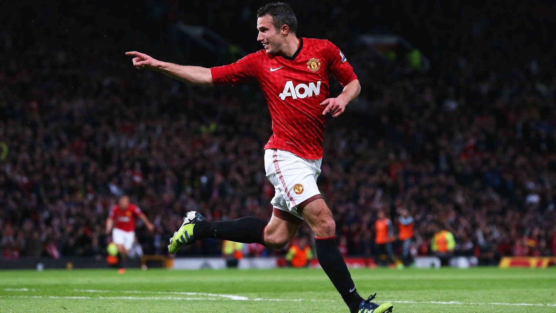 马德里竞争性运动加油,皇朝观众平迎击,马德里竞技战术解析